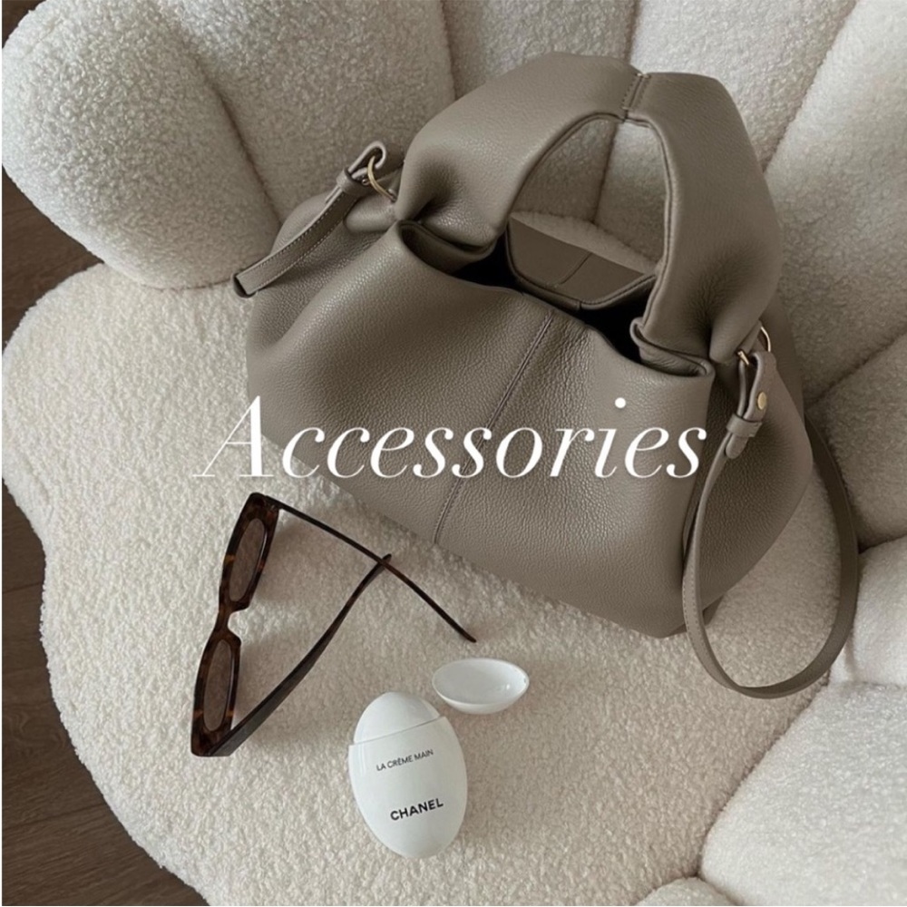 ACCESSORIES (DO NOT BUY!!)